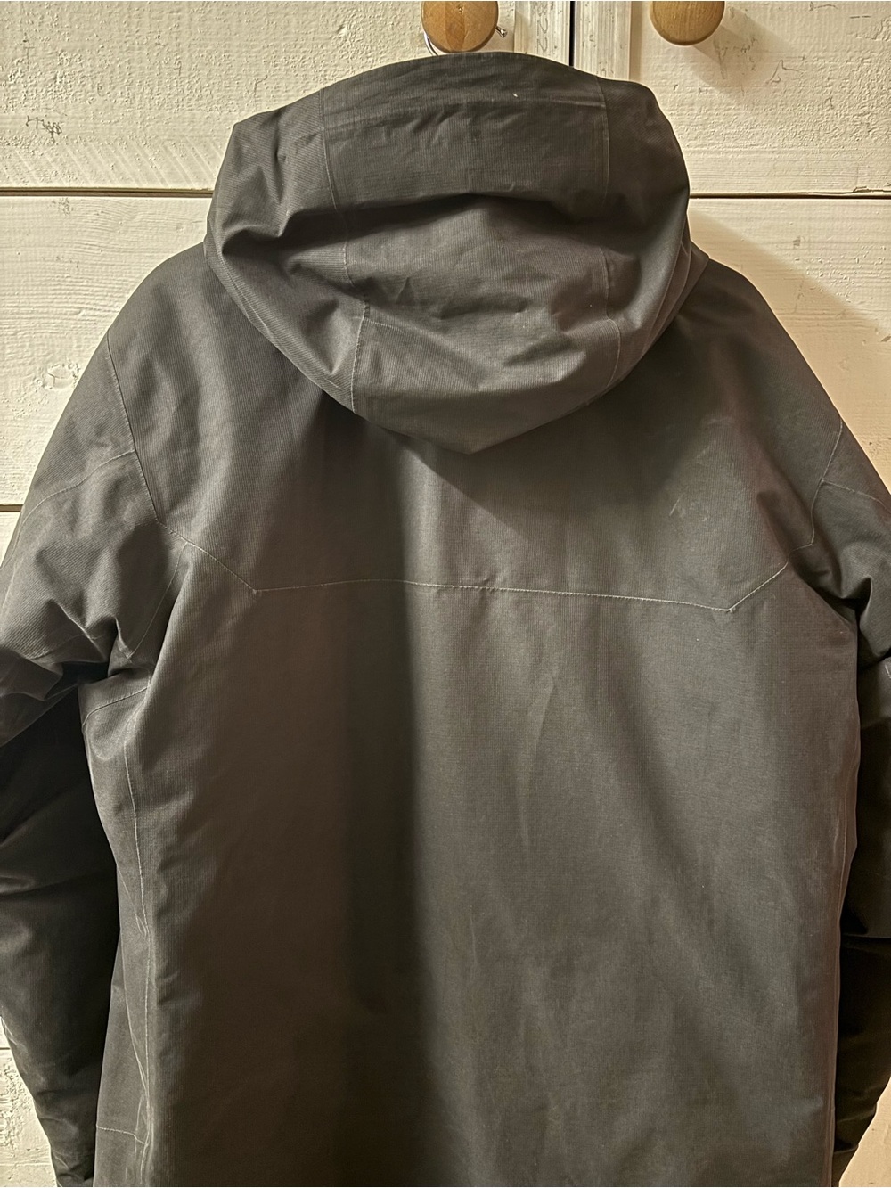 Arc'teryx Therme Parka - Black Medium - best priced one around ! - Picture 4 of 7